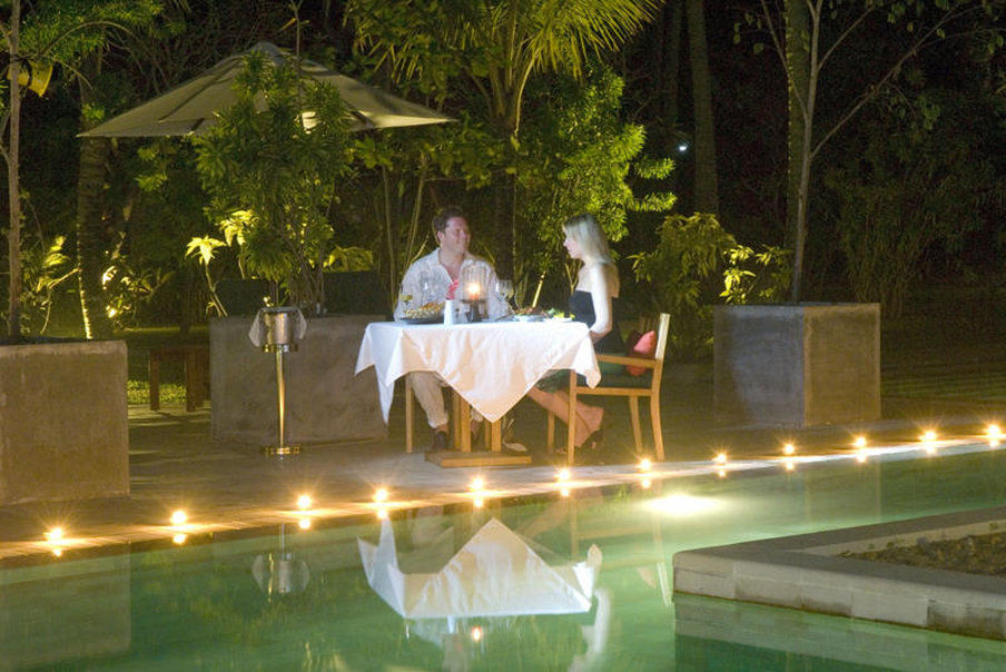 Serene Pavilions Wadduwa Restaurang bild